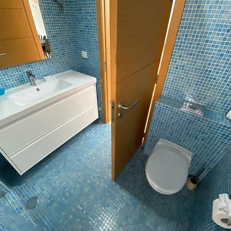 Penthouse In Private Complex Apartment *